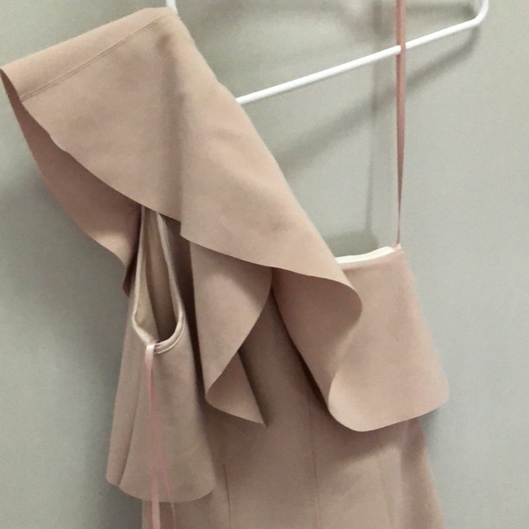 Blush one shoulder dress - Picture 3 of 4